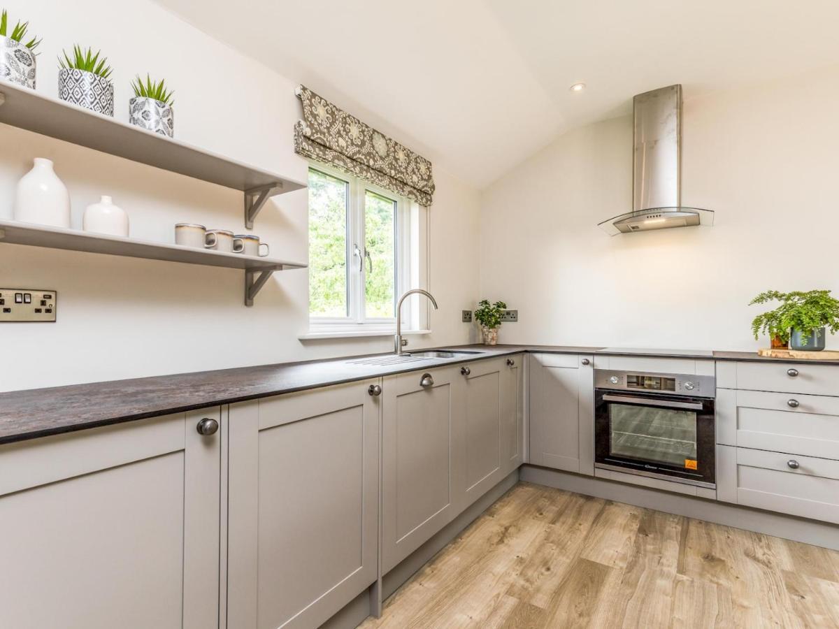 Pass The Keys Delightful 2bed In Downland Village Holiday home