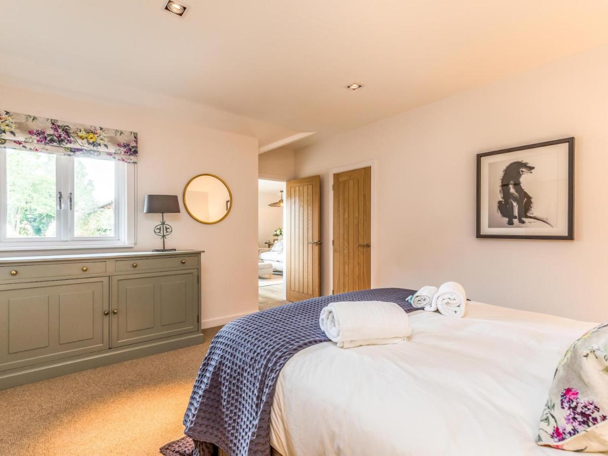 Pass The Keys Delightful 2bed In Downland Village *