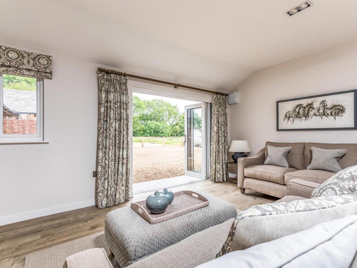 Pass The Keys Delightful 2bed In Downland Village Chichester